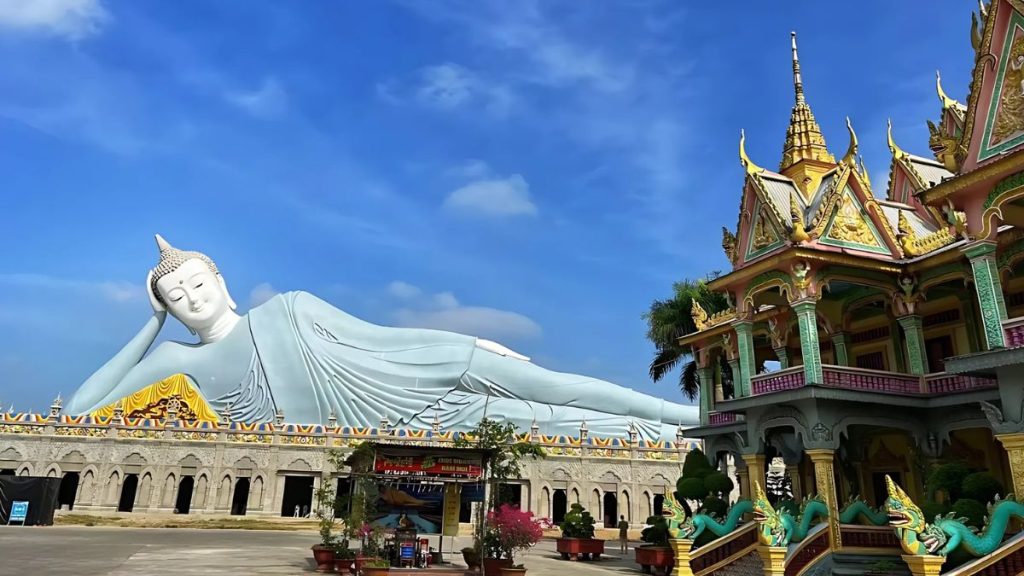 Thuê Xe 7 Chỗ Sài Gòn Đi Sóc Trăng